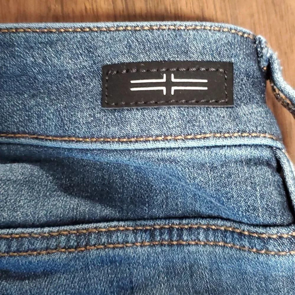 Liverpool | the Skinny Jeans Medium Blue Wash Victory‎ Color Size 6/30